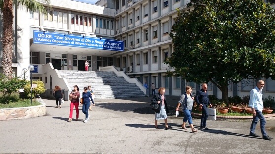 Infermiera del Ruggi a passeggio in spiaggia, confermata la condanna
