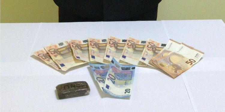 Droga nascosta nell’auto, arrestato 26enne a Padula