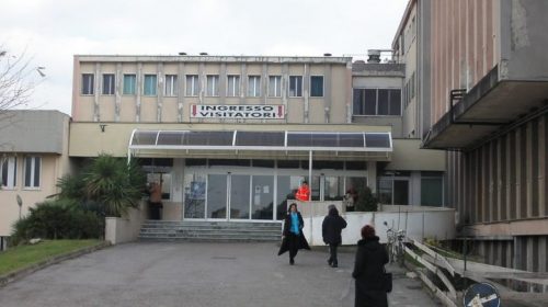 Battipaglia, crolla solaio del laboratorio analisidell’ospedale