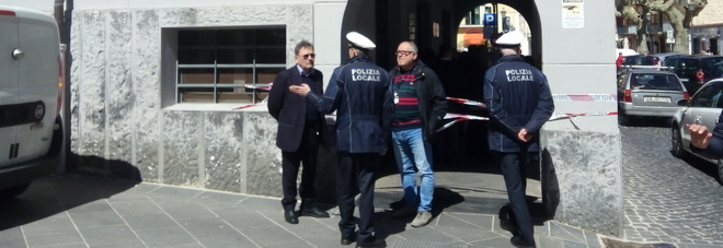 Cava de’ Tirreni: concorso per 58 dipendenti e in 15mila in fila per il posto fisso