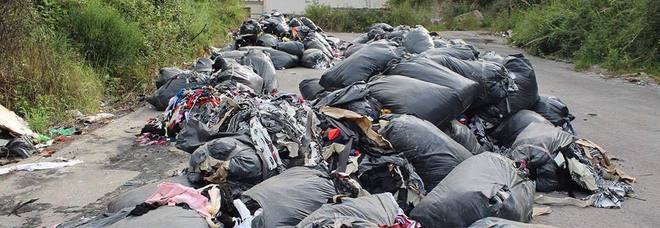 Sversamento di rifiuti illecito a Sarno, 4 nei guai