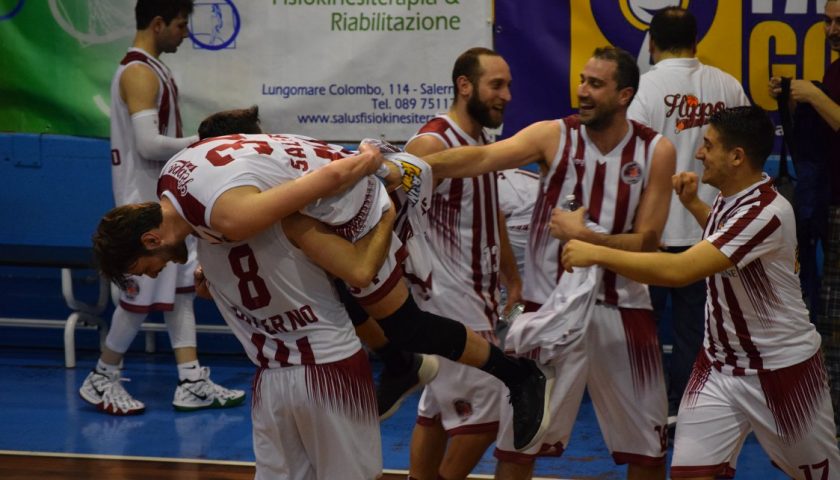 La Hippo Basket Salerno vince il derby con la Pallacanestro Salerno e resta in corsa per i play off