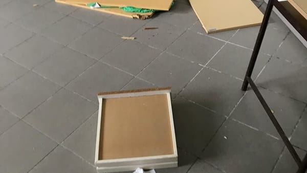 Vandali all’asilo nido di Salento, l’ira del sindaco Gabriele De Marco