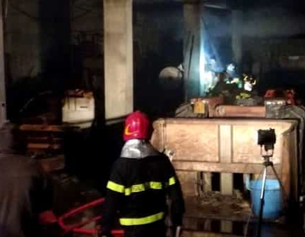 Garage in fiamme a San Cipriano Picentino