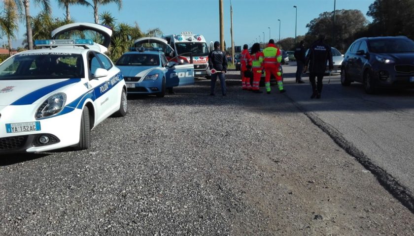 Controlli per prevenire gli incidenti stradali, in poche ore 13 verbali a Eboli