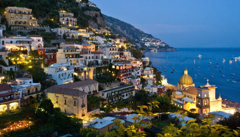 Positano, regole ristrette per la riapertura. I ristoratori: “Non ci arrendiamo”