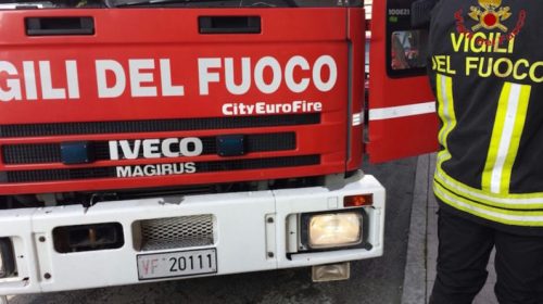 Furgone a fuoco a Polla, indagini dei carabinieri