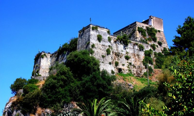 Forte La Carnale si rifà il look e diventa polo creativo per dieta mediterranea