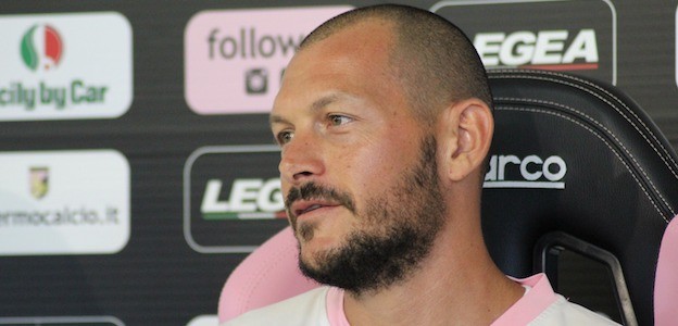 Il portiere del Palermo Pomini carica l’ambiente: “All’Arechi per vincere”
