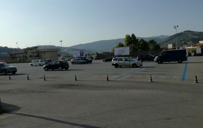Ex campo sportivo Landolfi di Agropoli, arrivano le strisce blu: il parcheggio sarà a pagamento