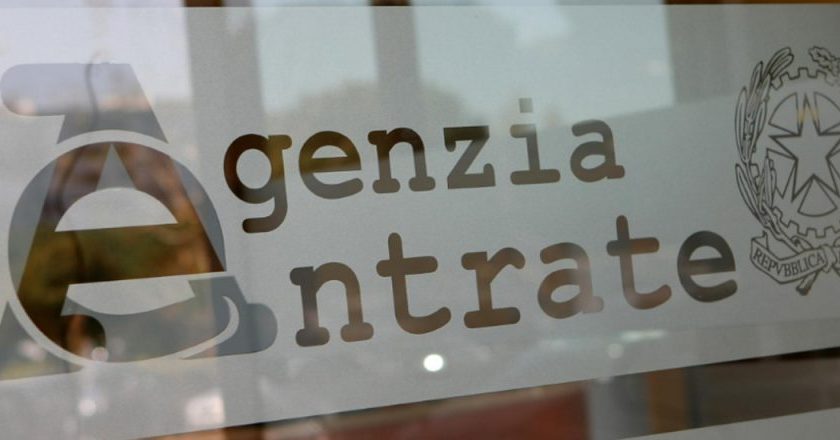 L’Agenzia delle Entrate può pignorare una carta prepagata?