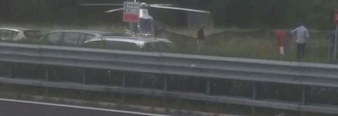 Ladri mettono a segno una rapina e creano il panico in autostrada