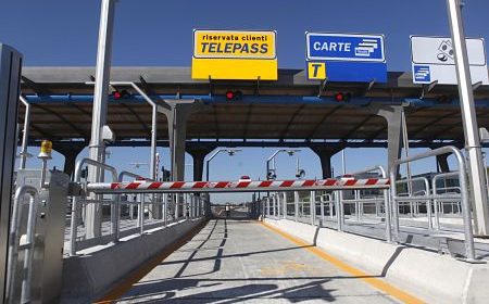 Autostrada Napoli-Salerno, il pedaggio costa 20 centesimi in più