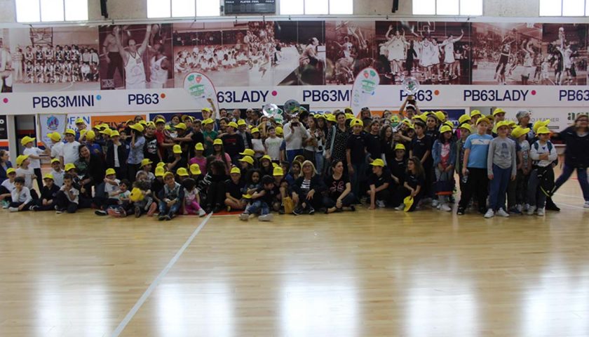 Le scuole Gatto e Marconi vincono Fruit&Salad School Games 2018