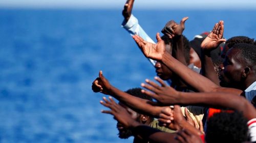 Salerno, in arrivo 200 migranti a bordo della Ong Solidaire