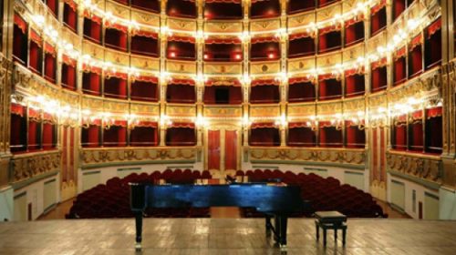 Teatro Verdi, il commissario dà l’ok al cartellone di eventi: confermati Oren e Marzullo