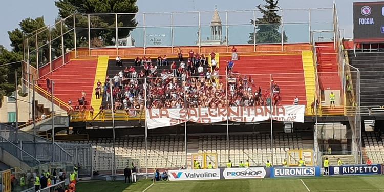 Tifoso granata aggredito a Foggia, solidarietà della società granata