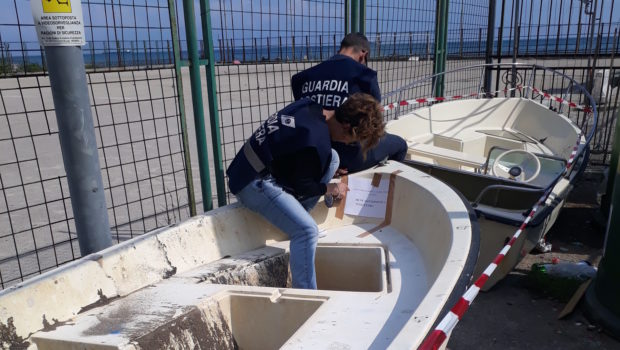 Marina di Vietri sul Mare, blitz della Guardia Costiera di Salerno