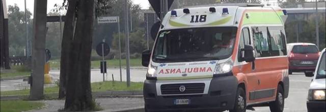 Angri, uomo trovato morto davanti al garage