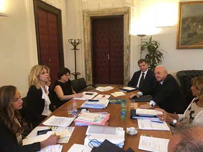 De Luca incontra il Ministro del Sud Lezzi
