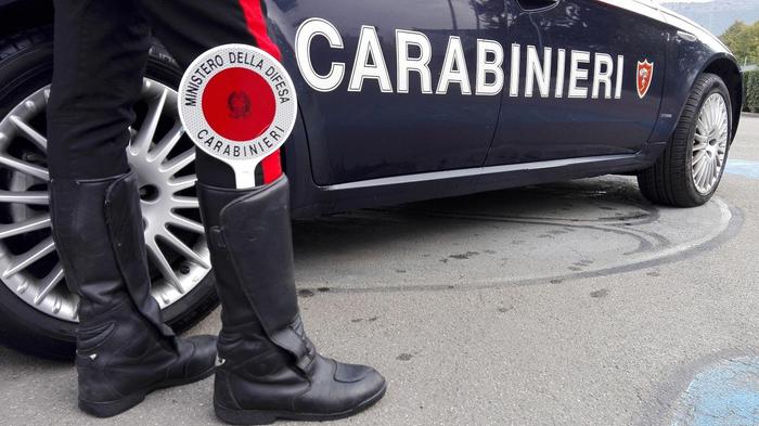 Investe un carabiniere a Polla, arrestato dopo la fuga
