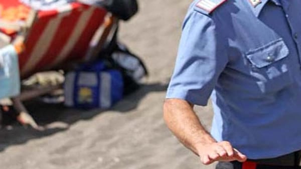 Sequestro ombrelloni in spiaggia a Castellabate