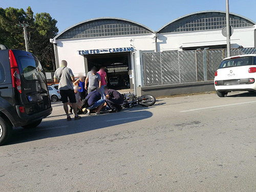 Salerno: incidente stradale a Fuorni