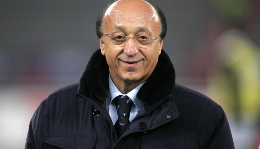 Moggi in cattedra a Giffoni Valle Piana, scoppia la polemica