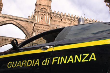 Guardia di Finanza, bandito concorso per l’ammissione di 1330 allievi marescialli