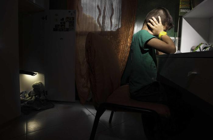 Violenze in famiglia, testimoni 427mila bimbi