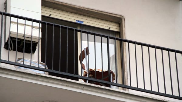 Choc a Sarno, cade dal 4 piano di casa: è grave una 36enne