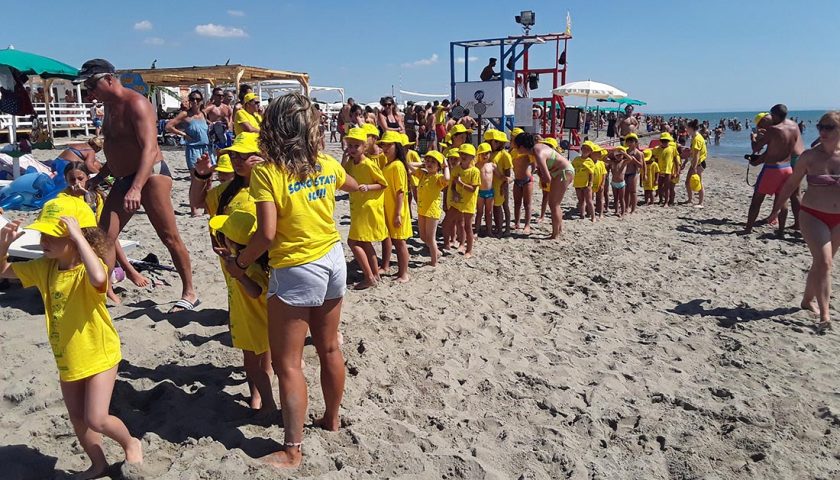 Mercoledì Fruit&Salad on the Beach fa tappa a Pollica