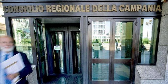 Utilizzo Fondi Ue, il caos campano