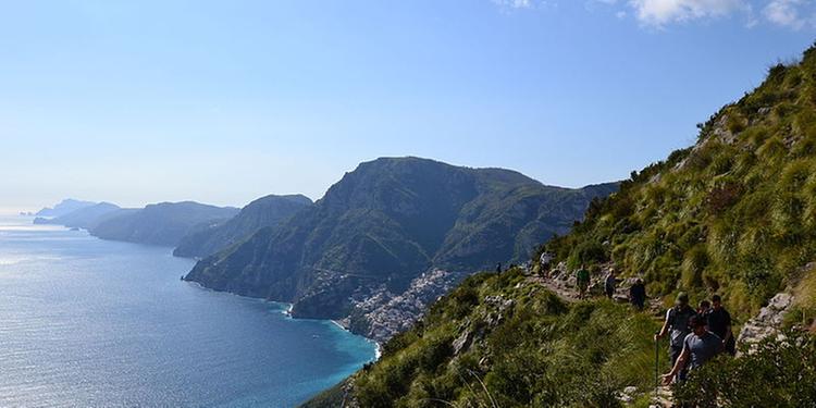 Positano non è più la cartolina del mondo