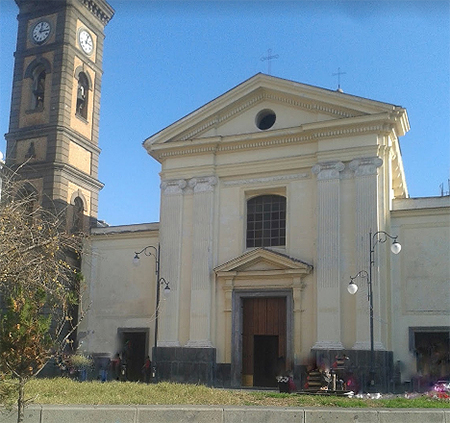 Scafati: inveisce contro il prete durante festa patronale