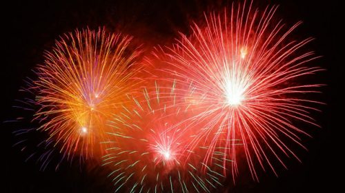 Salerno, fanno esplodere fuochi d’artificio: multa di mille euro