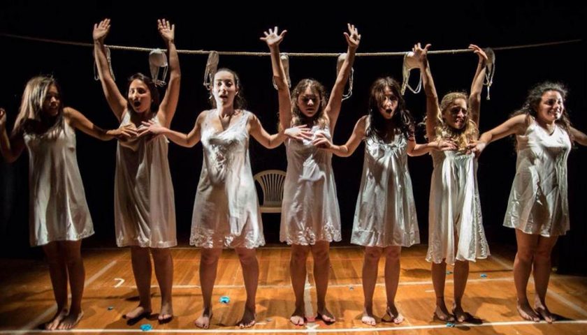 Villa comunale di Vietri sul Mare, spettacolo teatrale Le Genoveffe