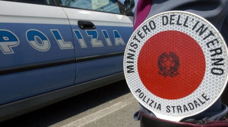 Arrestato dalla polizia con documenti di riconoscimento falsi