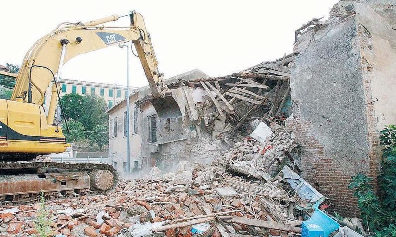 Nel Salernitano c’è una città nuova fatta di abusi edilizi