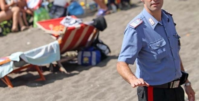 Servizio antidroga su spiagge della Costiera, 8 giovani nei guai