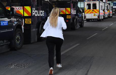 Sparatoria a Manchester, 10 feriti