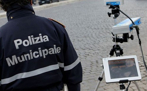 Stop incidenti stradali a Salerno: 3 autovelox fissi tra via Lungomare e zona Orientale