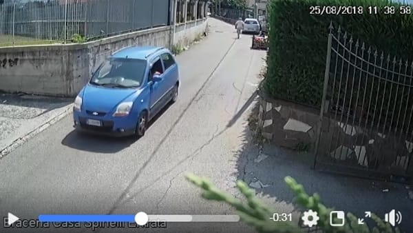 Nocera Inferiore, vigile urbano beccato a depositare erbacce rifiuti fuori orario