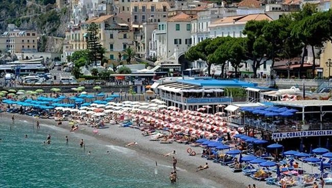 Dissequestro stabilimenti balneari di Amalfi, ecco le motivazioni del Riesame