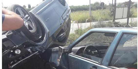 Incidente frontale in località Santa Cecilia di Eboli, tre persone ferite