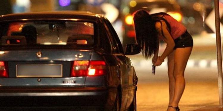 Prostitute sul litorale di Salerno, raffica di Daspo