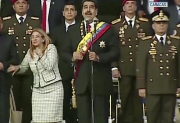 Fallito attentato, a Caracas, contro il presidente venezuelano Nicolas Maduro