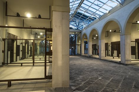 Colpi di pistola al mercato coperto di Cava de’ Tirreni, si indaga