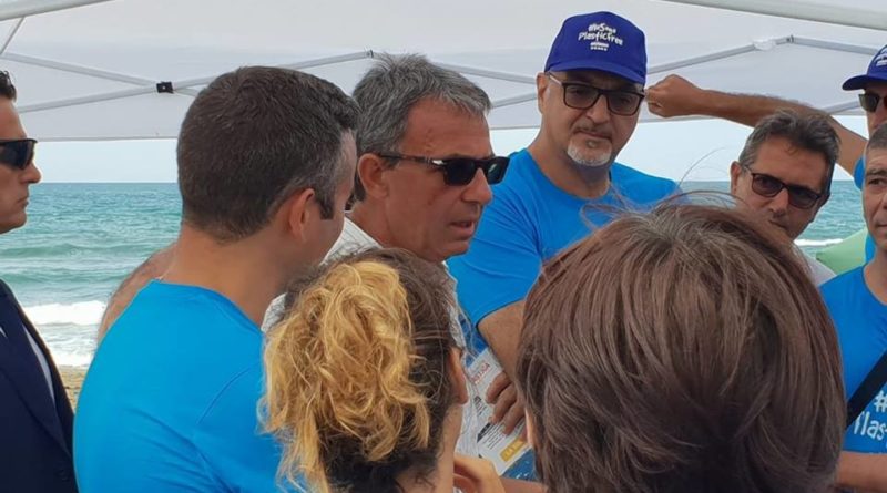 Eboli, “Io sono plastic free”: all’iniziativa pentastellata presente anche il ministro Costa
