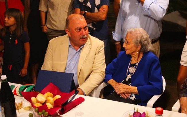 Capaccio Paestum, nonna Raffaella De Feo compie 100 anni